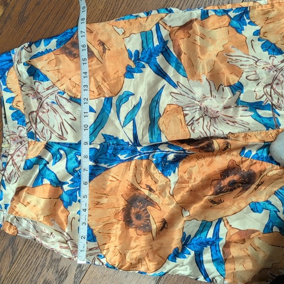 AKIRA - Satin Floral Print Pants - Picture 7 of 7